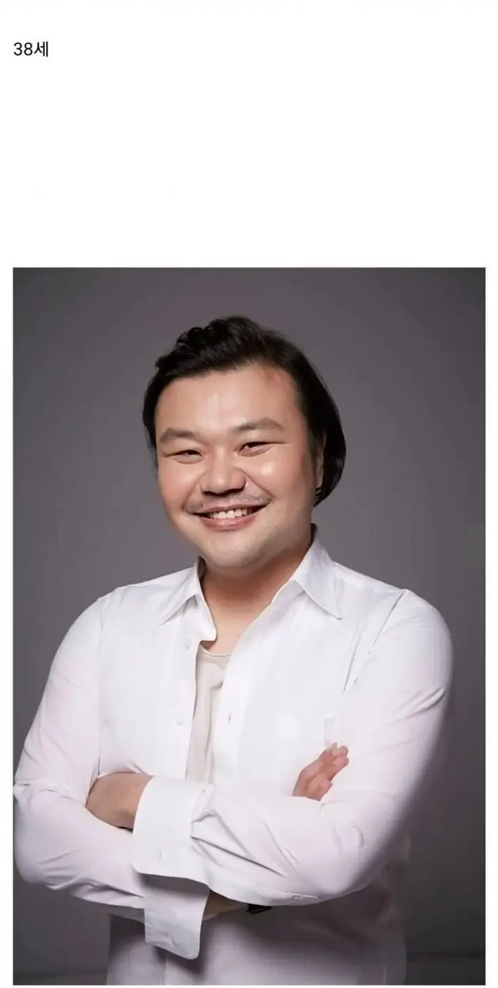 U2376687_6